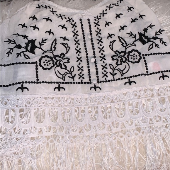 White tank top with bird and flower design - Picture 3 of 6